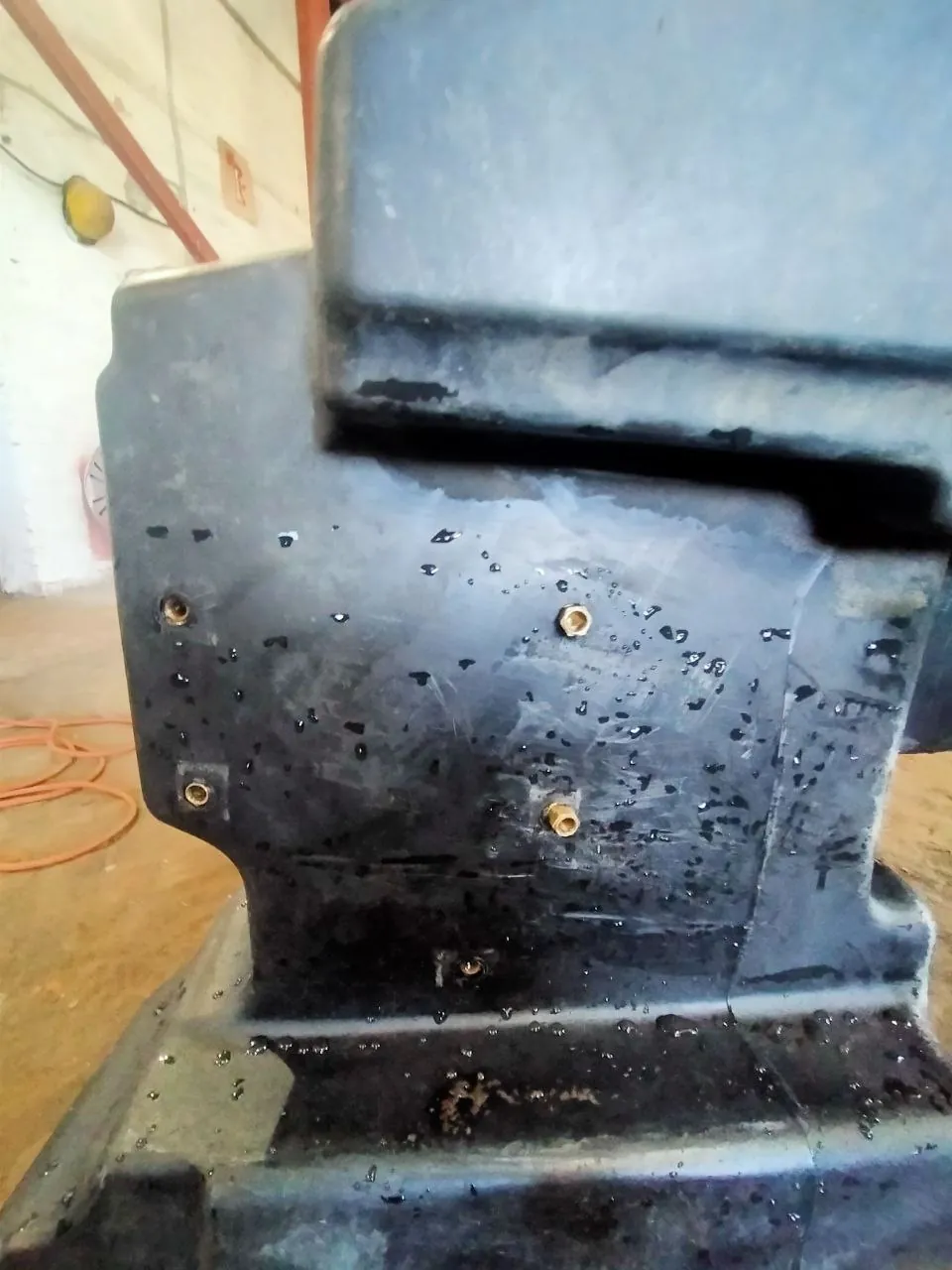 Foto 13 der Reparatur — Kraftstofftank-Reparatur Fendt 936 — Riss an der Ecke (typische Stelle)