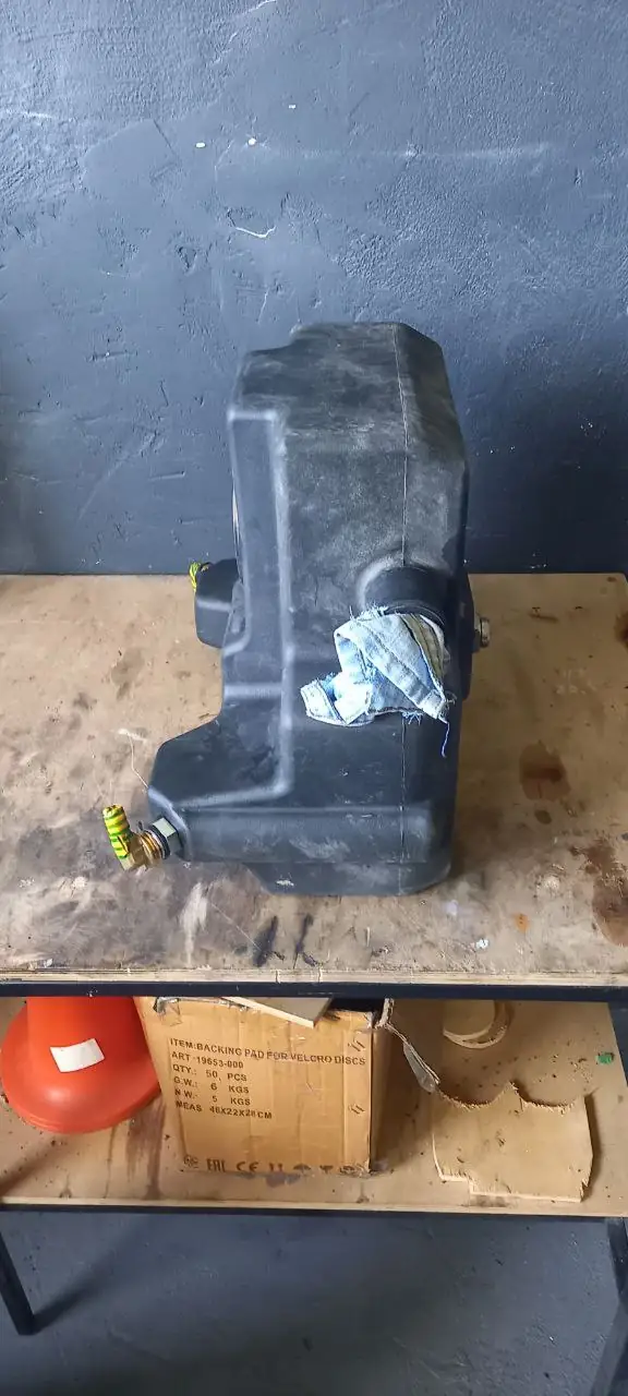 Foto 5 der Reparatur — Kraftstofftank-Reparatur am Traktor — Auftrag 85360