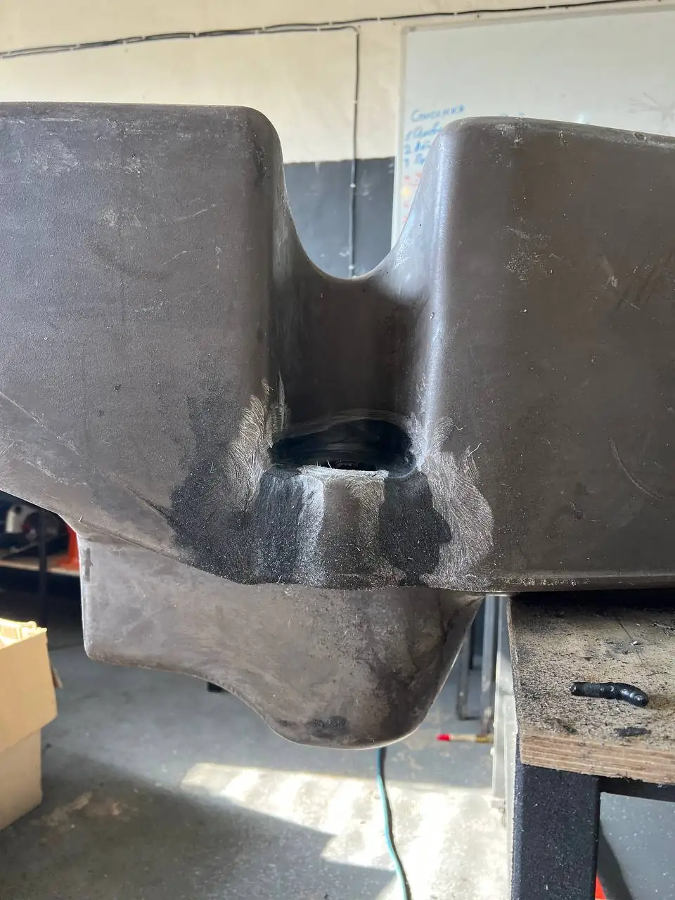 Foto 5 der Reparatur — Kraftstofftank-Reparatur Manitou