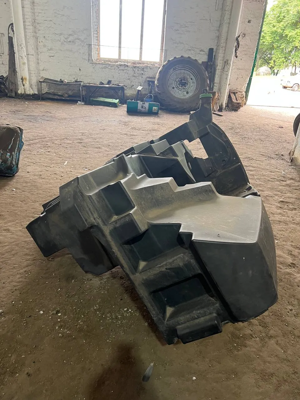 Foto 2 der Reparatur — Kraftstofftank-Reparatur Claas Lexion 580