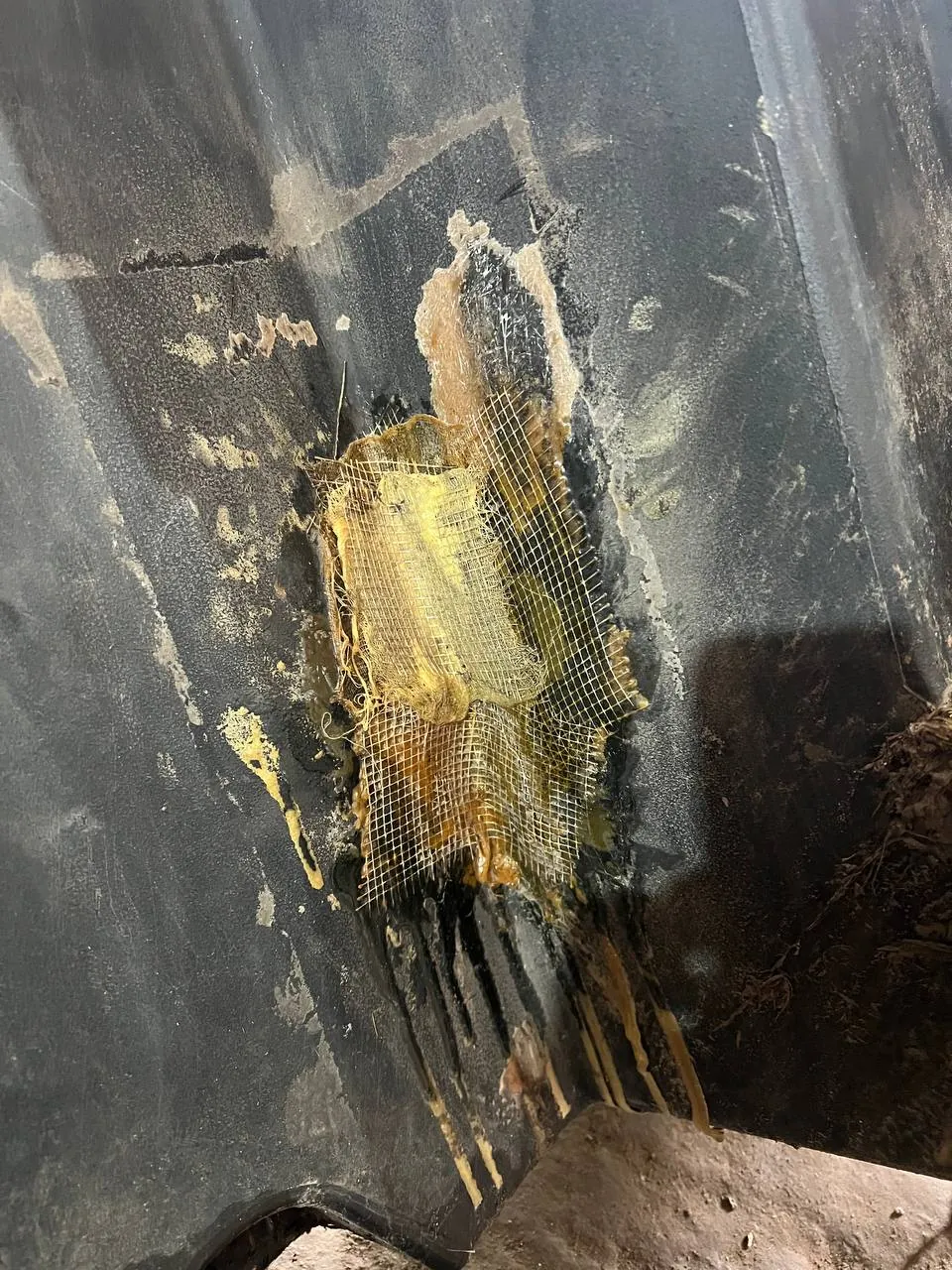 Foto 8 der Reparatur — Kraftstofftank-Reparatur Claas Lexion 580