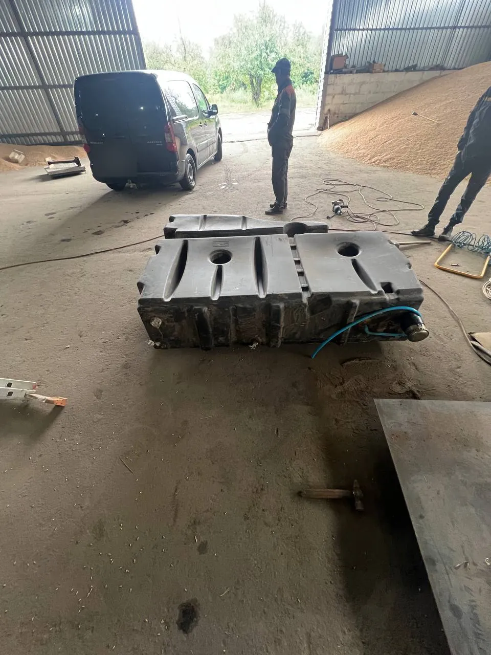 Foto 18 der Reparatur — Kraftstofftank-Reparatur Claas Lexion 580