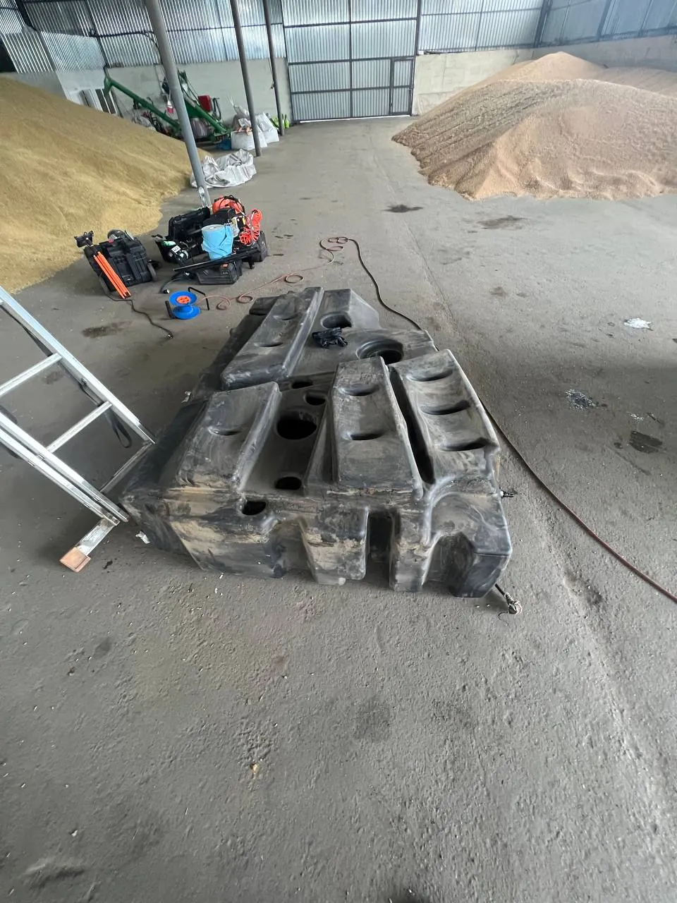 Foto 26 der Reparatur — Kraftstofftank-Reparatur Claas Lexion 580