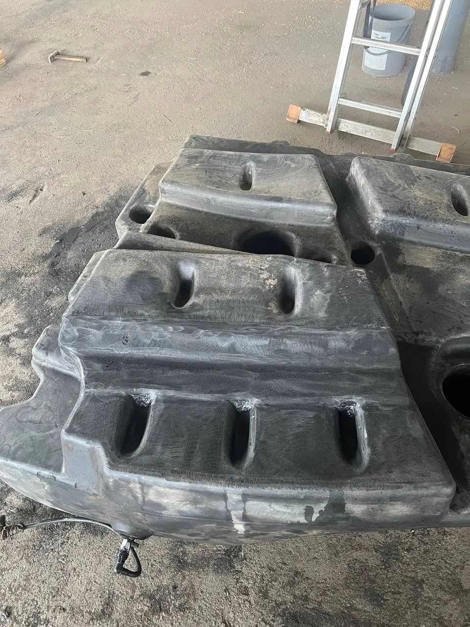 Foto 34 der Reparatur — Kraftstofftank-Reparatur Claas Lexion 580
