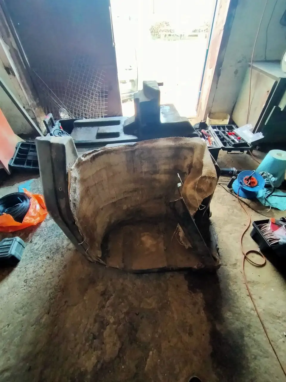 Foto 5 der Reparatur — Kraftstofftank-Reparatur Case 340 (2)