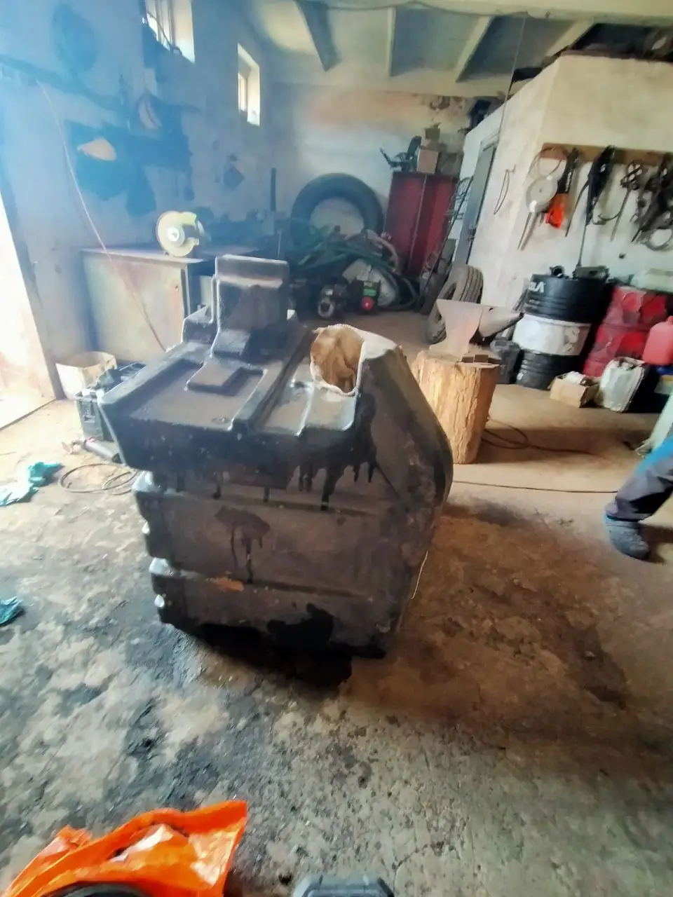 Foto 6 der Reparatur — Kraftstofftank-Reparatur Case 340 (2)