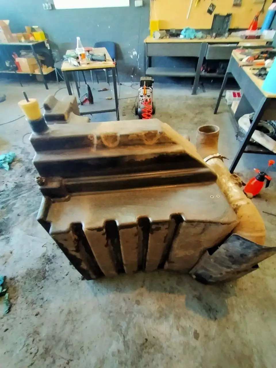 Foto 18 der Reparatur — Kraftstofftank-Reparatur Case 340