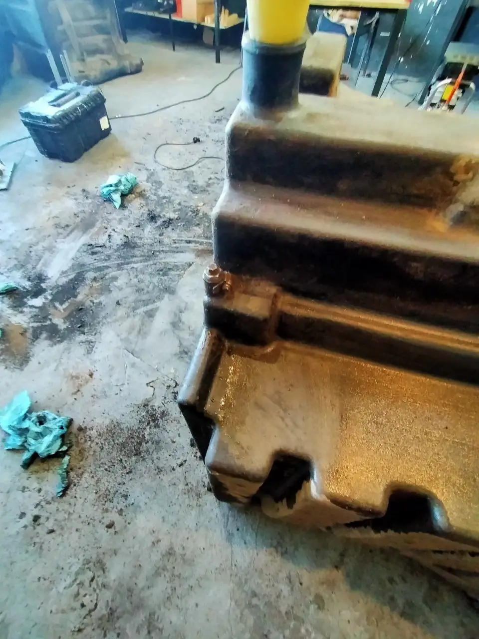 Foto 16 der Reparatur — Kraftstofftank-Reparatur Case 340