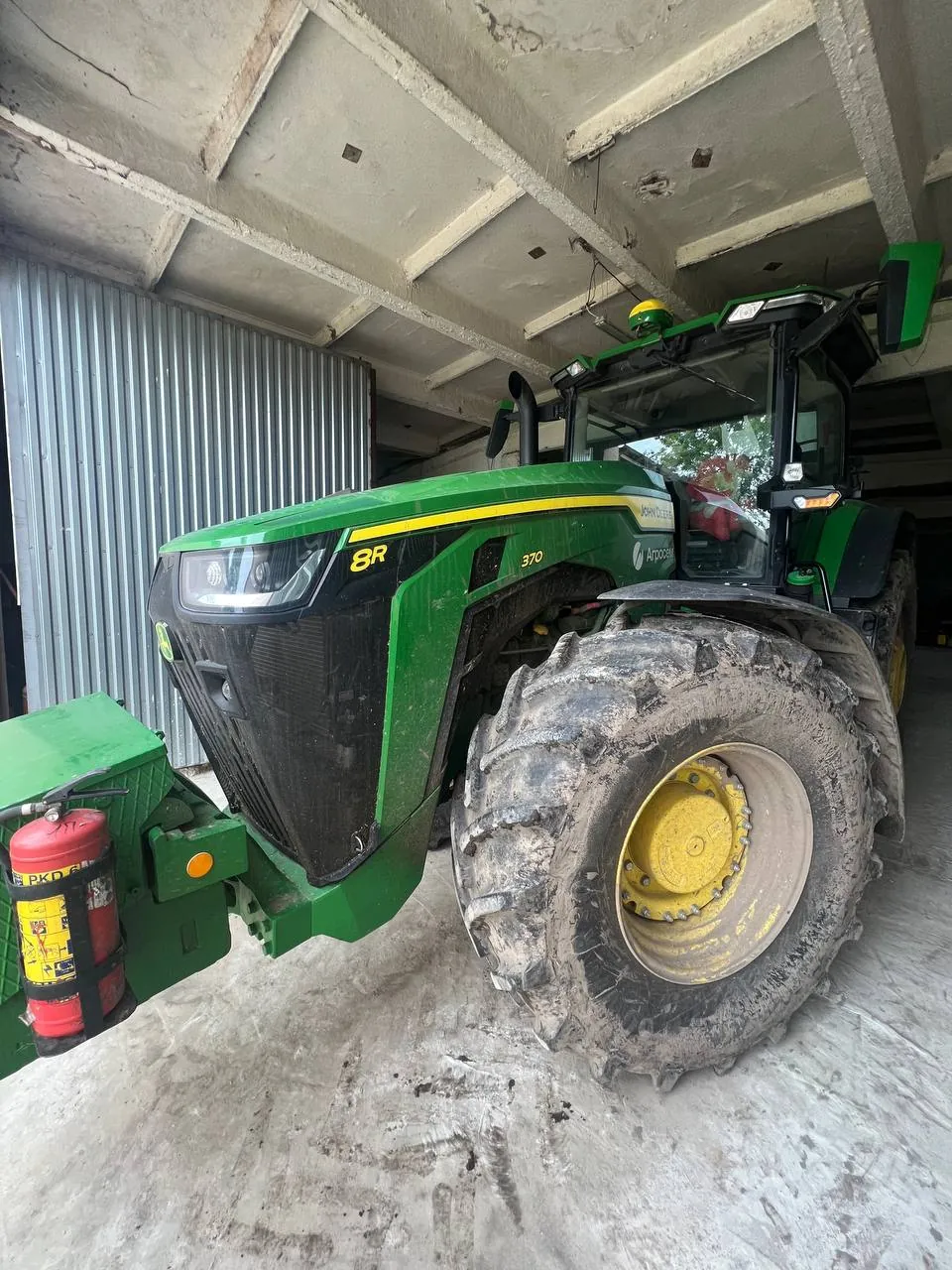 Foto 2 der Reparatur — Kraftstofftank-Reparatur John Deere 8R370