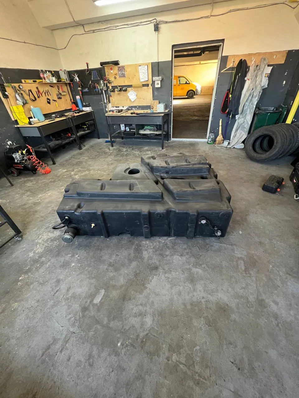 Foto 9 der Reparatur — Kraftstofftank-Reparatur Claas Lexion 760 — Risse an zwei Stellen