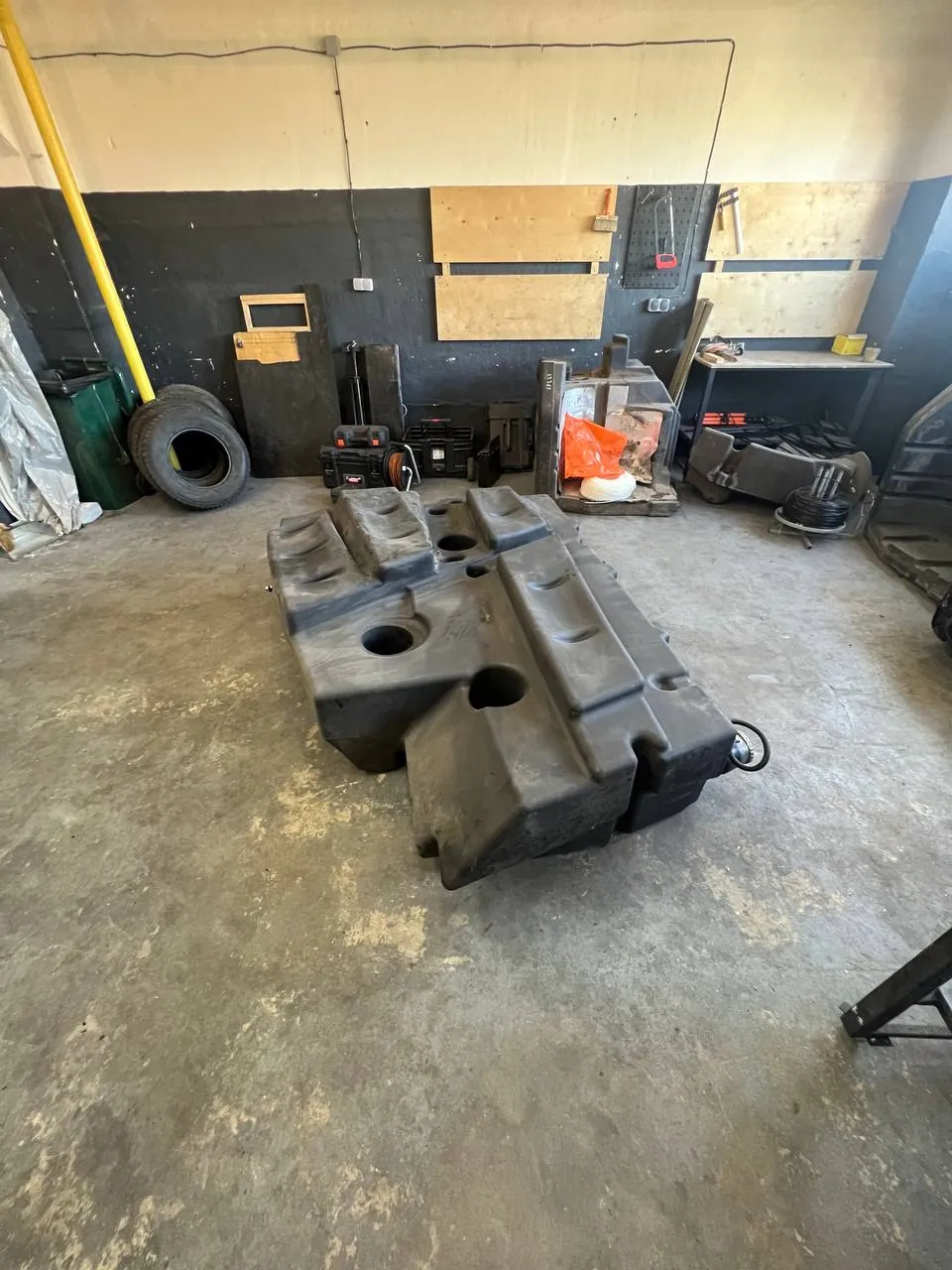 Foto 11 der Reparatur — Kraftstofftank-Reparatur Claas Lexion 760 — Risse an zwei Stellen