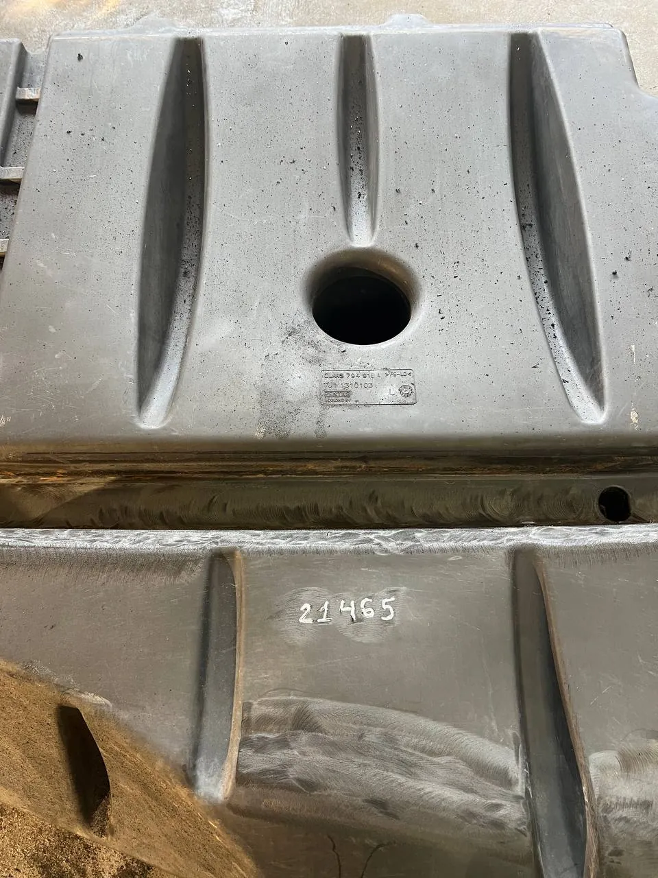 Foto 15 der Reparatur — Kraftstofftank-Reparatur Claas Lexion 760 — Risse an zwei Stellen