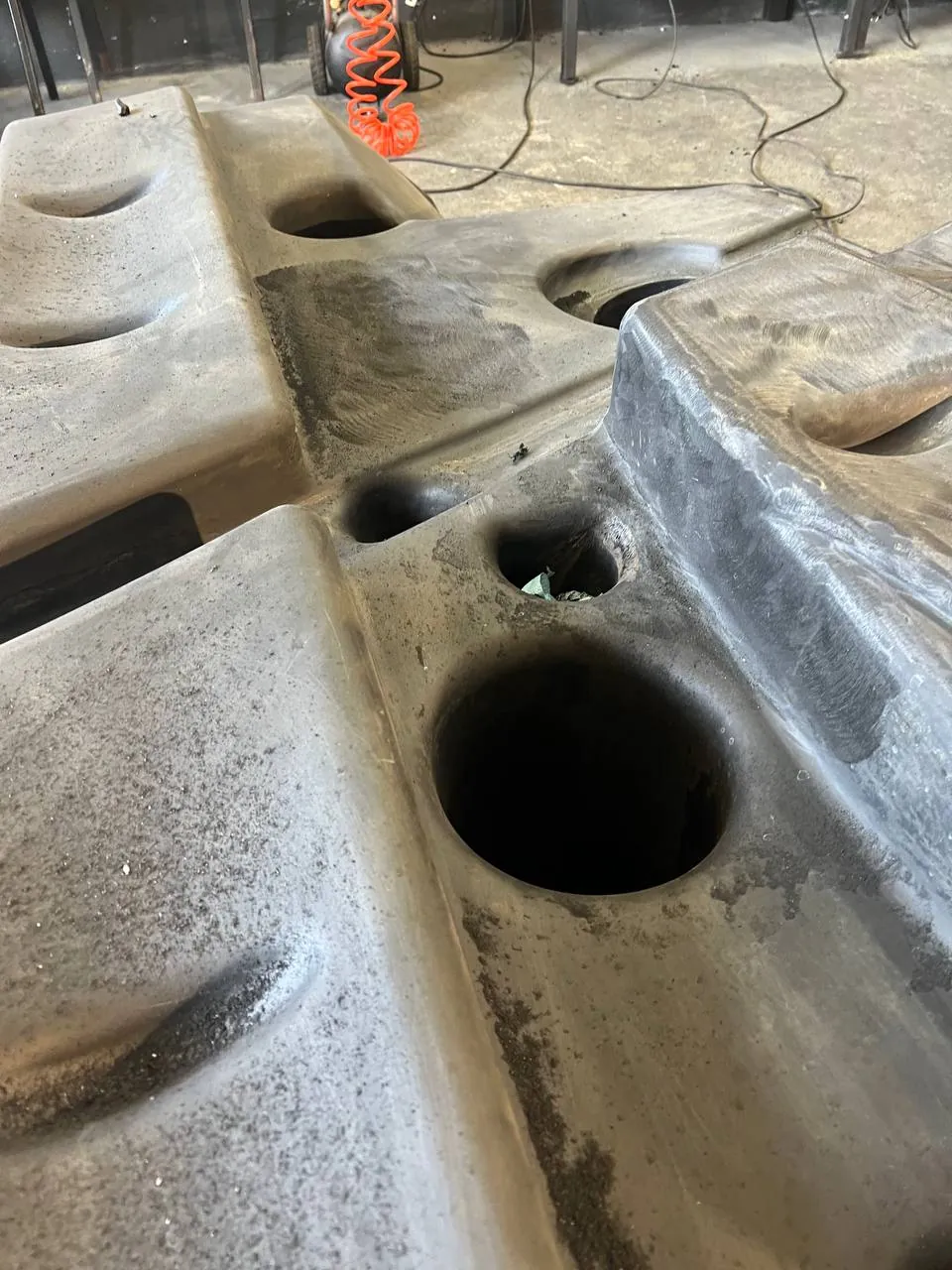 Foto 20 der Reparatur — Kraftstofftank-Reparatur Claas Lexion 760 — Risse an zwei Stellen