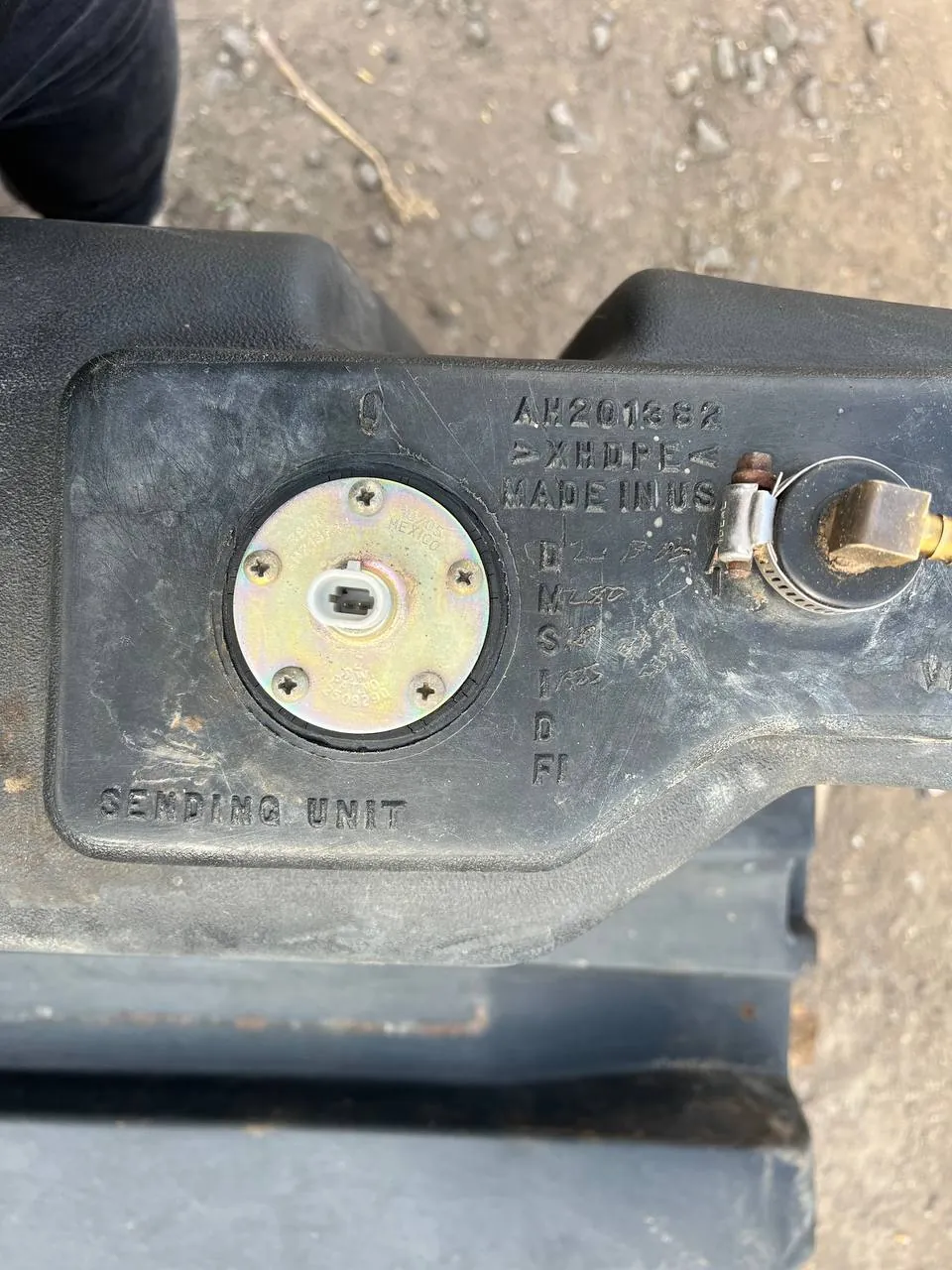 Foto 2 der Reparatur — Kraftstofftank-Reparatur John Deere 9560 STS