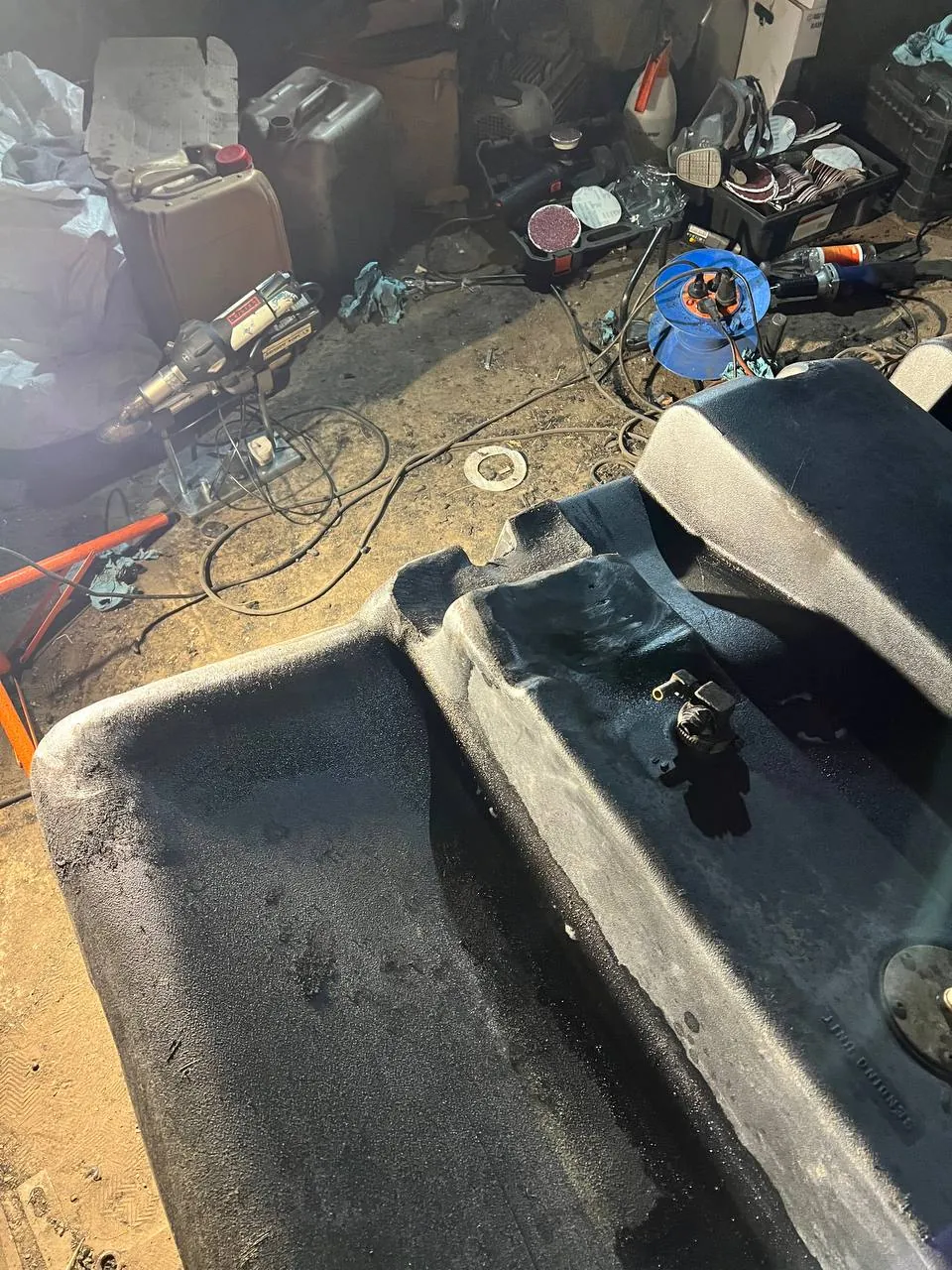 Foto 11 der Reparatur — Kraftstofftank-Reparatur John Deere 9560 STS