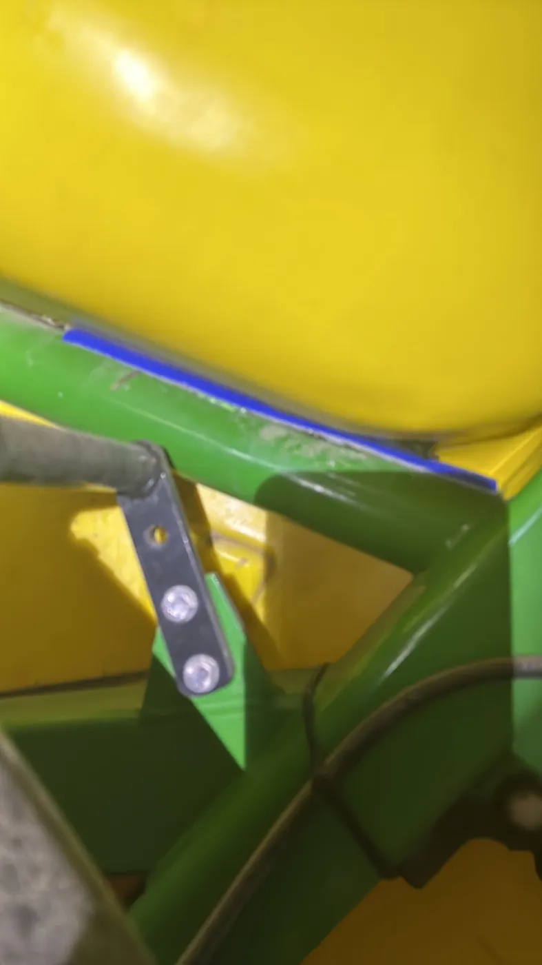 Foto 22 der Reparatur — Spritzentank-Reparatur John Deere 832