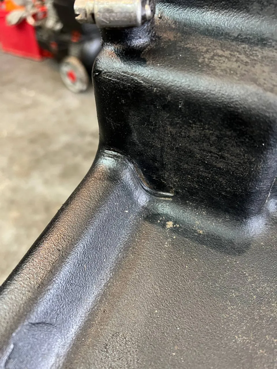 Foto 1 der Reparatur — Kraftstofftank-Reparatur New Holland T 8.390