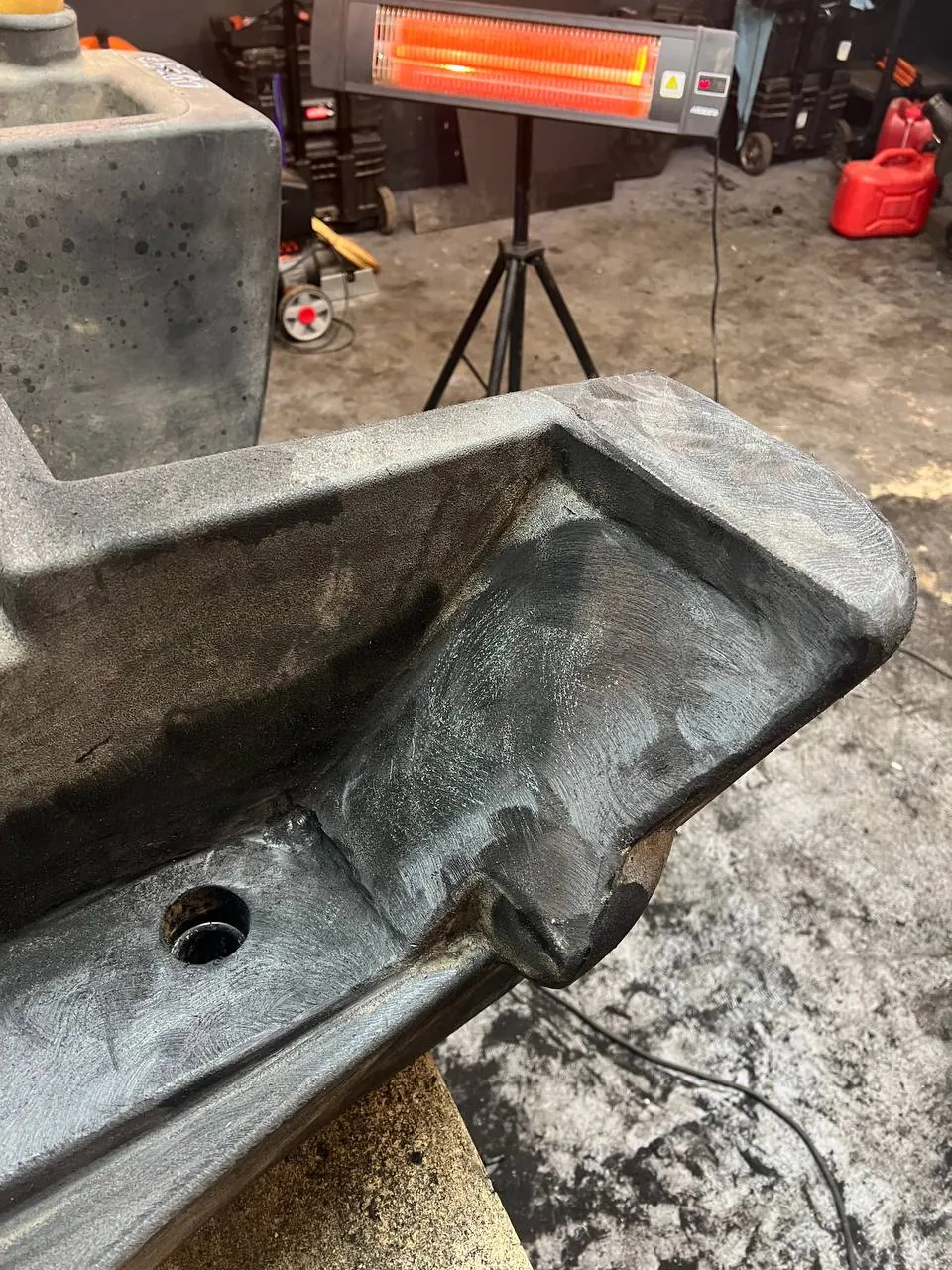 Foto 12 der Reparatur — Kraftstofftank-Reparatur JCB 531-70 — Dezember 2023