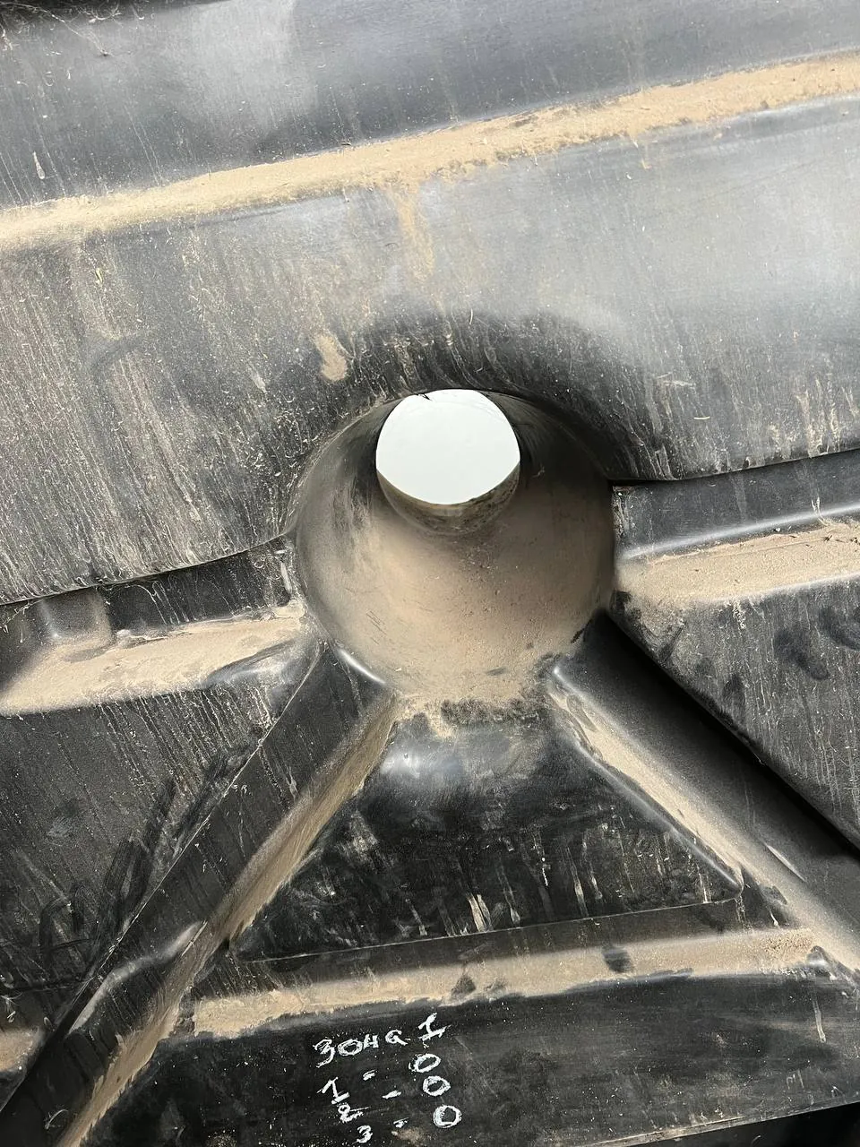 Foto 5 der Reparatur — Kraftstofftank-Reparatur am Mähdrescher