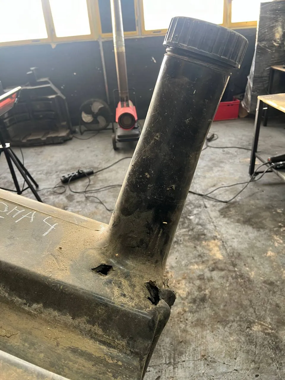 Foto 7 der Reparatur — Kraftstofftank-Reparatur am Mähdrescher