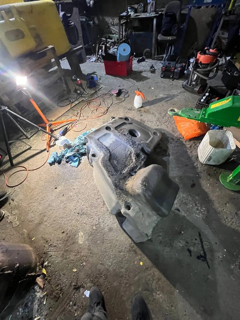 Foto 5 der Reparatur — Kraftstofftank-Reparatur Manitou — November 2023