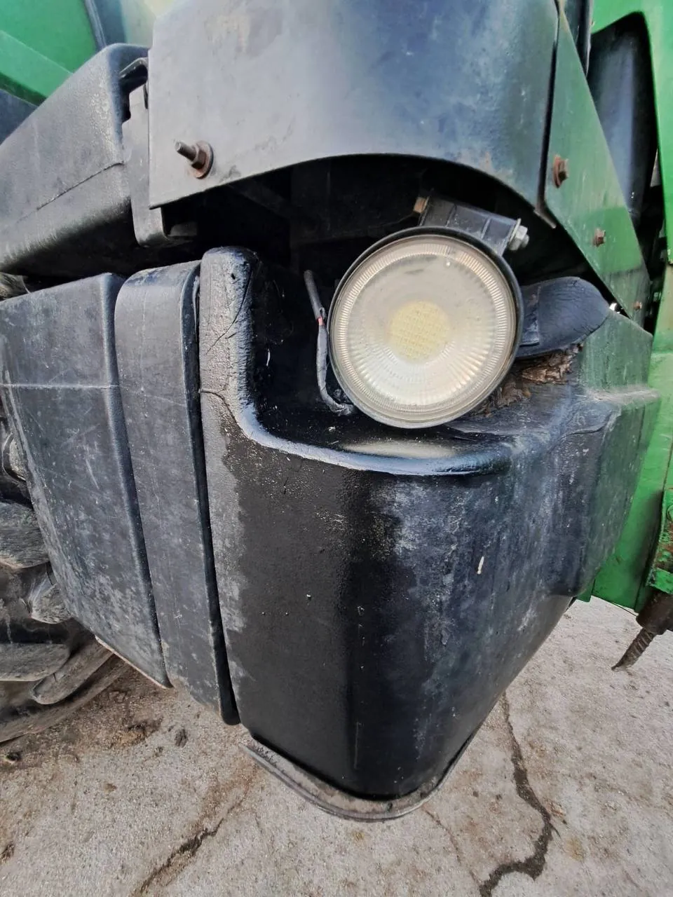 Foto 14 der Reparatur — Kraftstofftank-Reparatur John Deere 8400