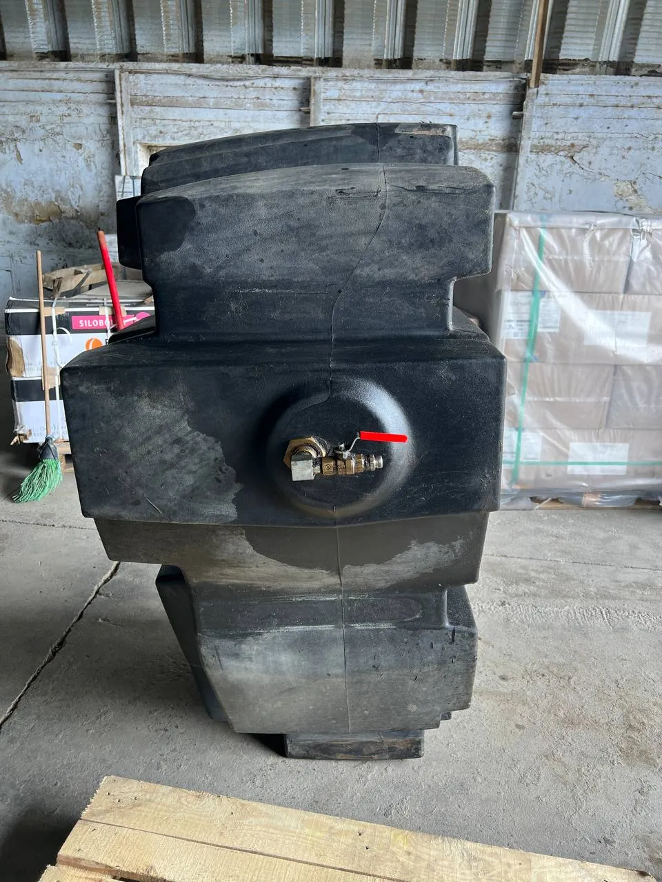 Foto 5 der Reparatur — Kraftstofftank-Reparatur New Holland CX6090 — Juli 2024