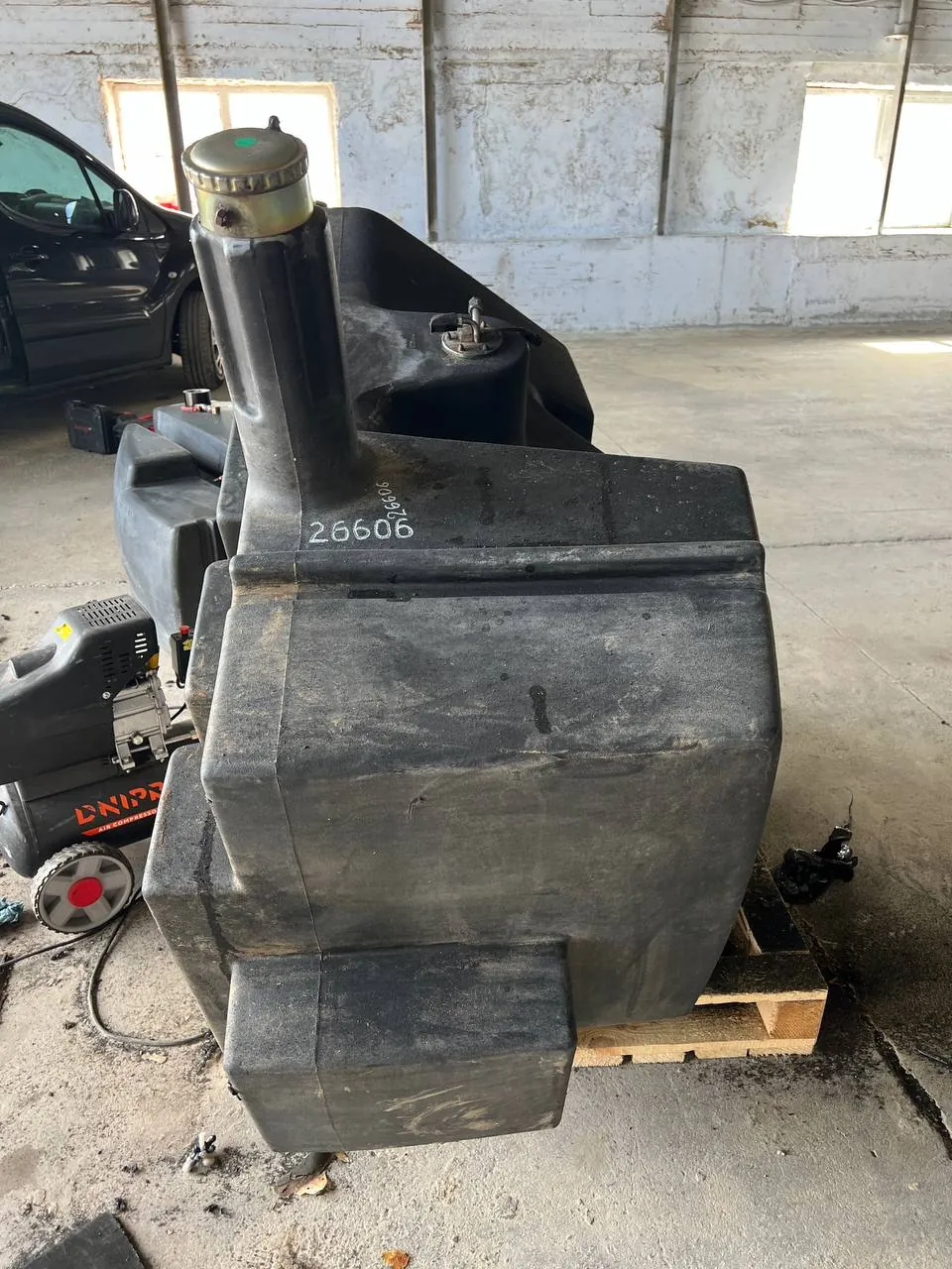Foto 7 der Reparatur — Kraftstofftank-Reparatur New Holland CX6090 — Juli 2024