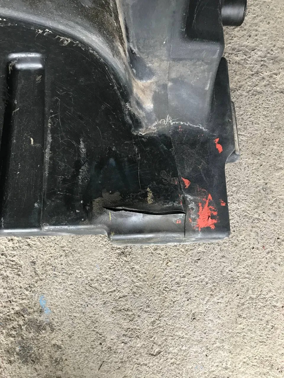 Foto 2 der Reparatur — Kraftstofftank-Reparatur Case 280
