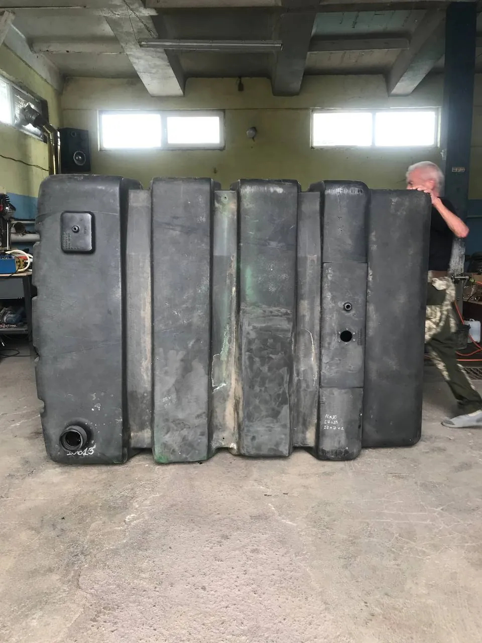 Foto 3 der Reparatur — Kraftstofftank-Reparatur John Deere — Juli 2024
