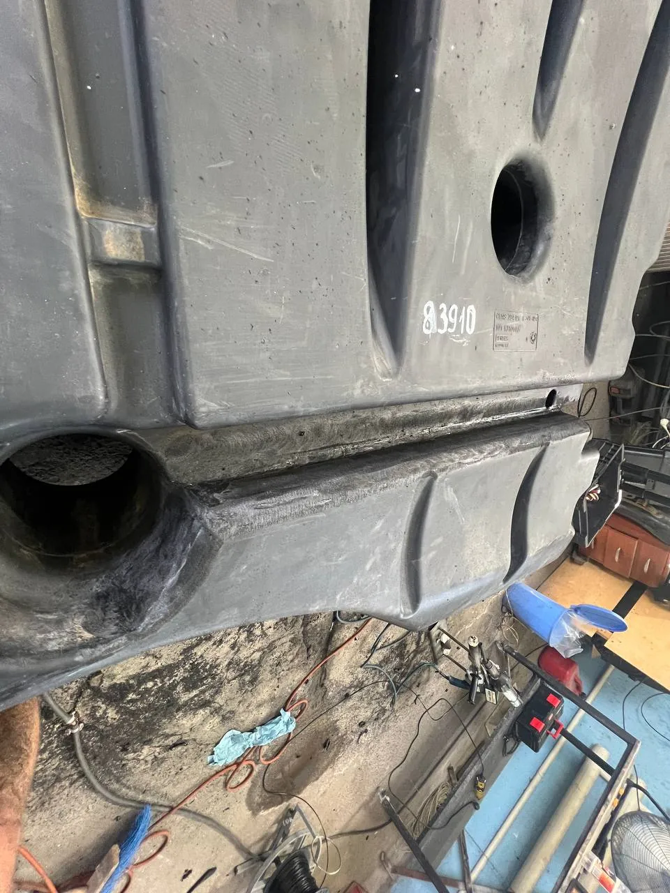 Foto 11 der Reparatur — Kraftstofftank-Reparatur Claas Lexion 550