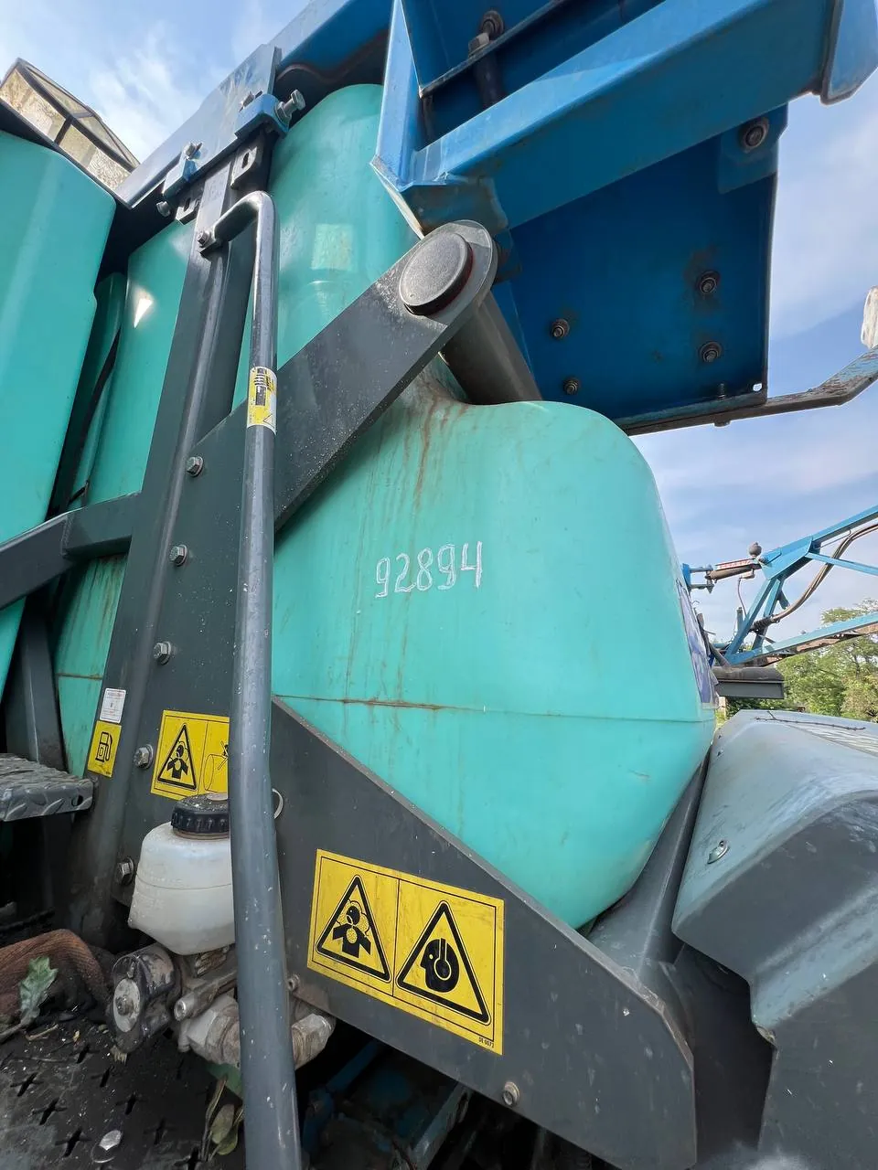 Foto 6 der Reparatur — Spritzentank-Reparatur Berthoud Raptor — Juli 2024