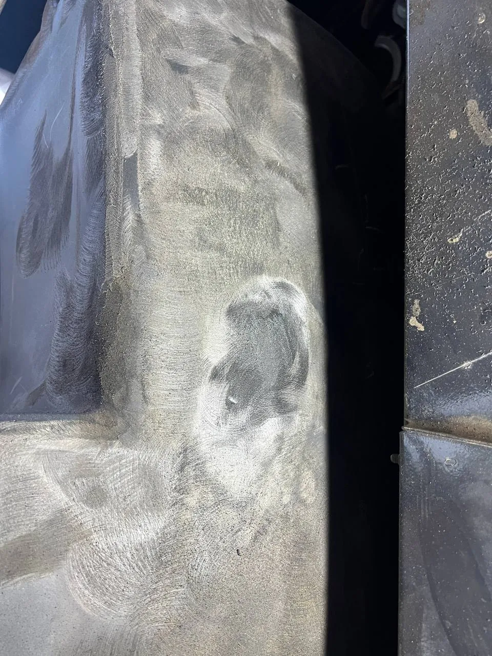 Foto 5 der Reparatur — Kraftstofftank-Reparatur New Holland CX6090 (2)