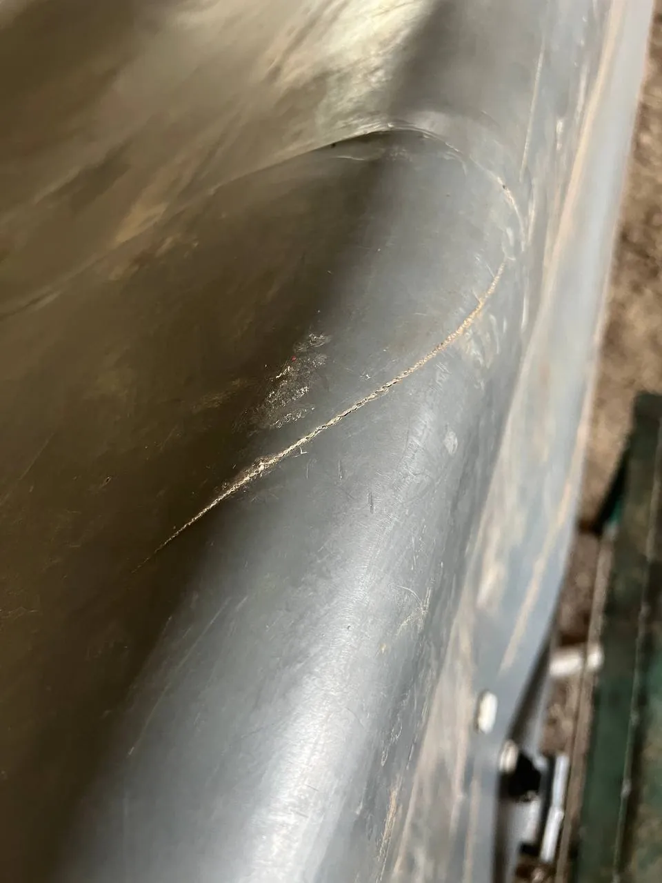 Foto 3 der Reparatur — Korntank-Reparatur an der Sämaschine — Juli 2024