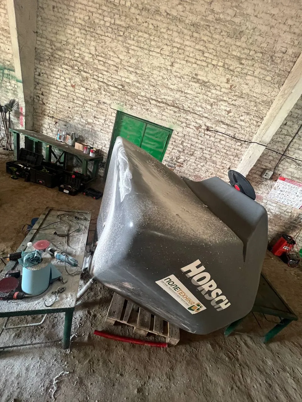 Foto 8 der Reparatur — Korntank-Reparatur an der Sämaschine — Juli 2024