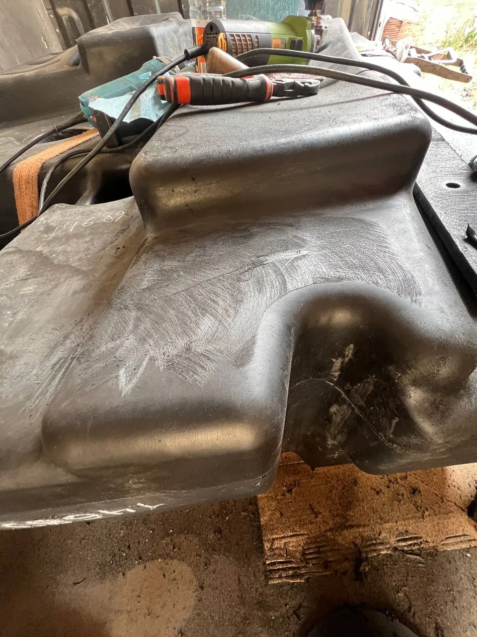 Foto 6 der Reparatur — Kraftstofftank-Reparatur Claas Lexion 670