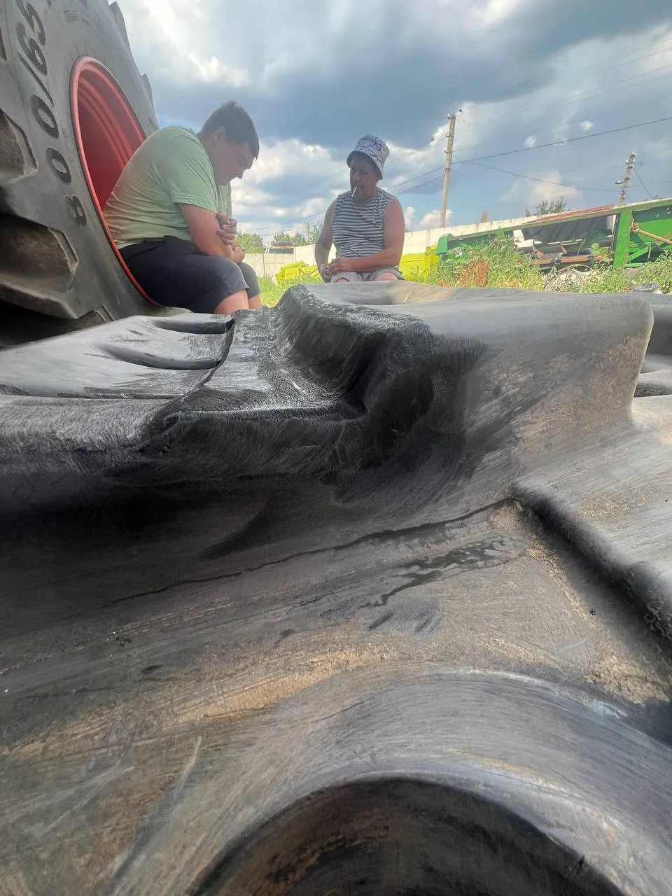 Foto 7 der Reparatur — Kraftstofftank-Reparatur Claas Lexion 570