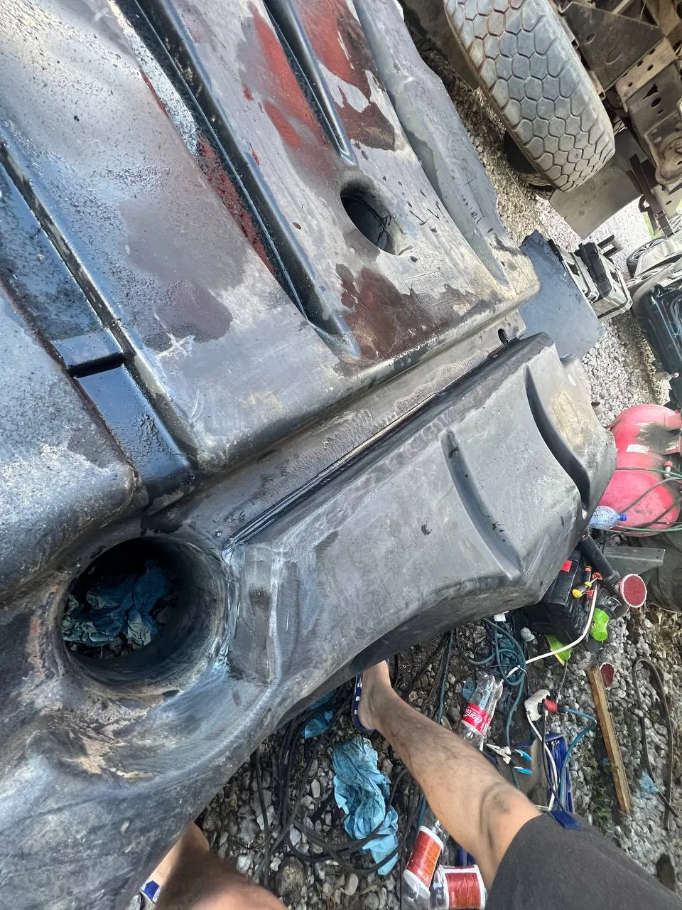 Foto 9 der Reparatur — Kraftstofftank-Reparatur Claas Lexion 570