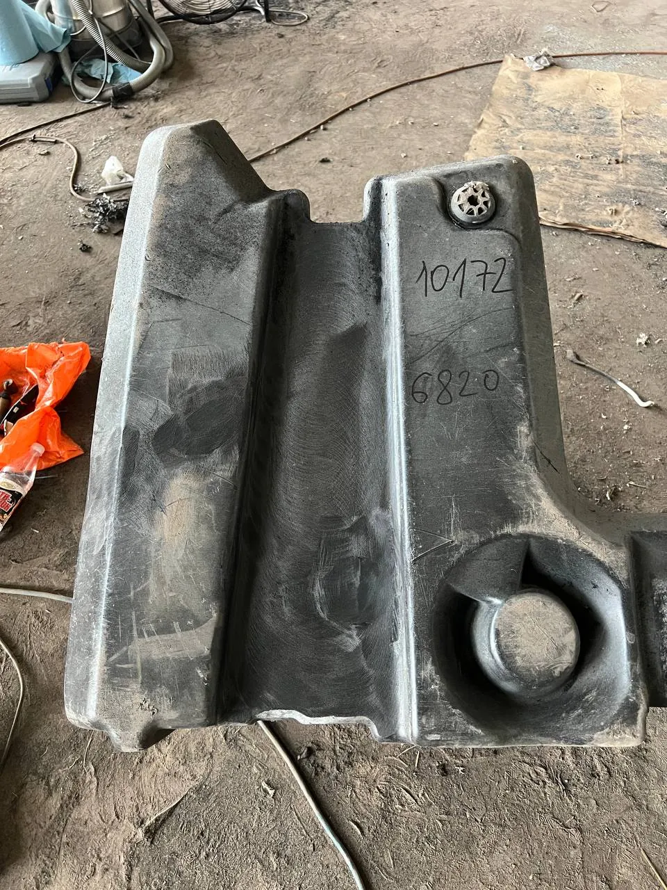 Foto 5 der Reparatur — Kraftstofftank-Reparatur John Deere 6820