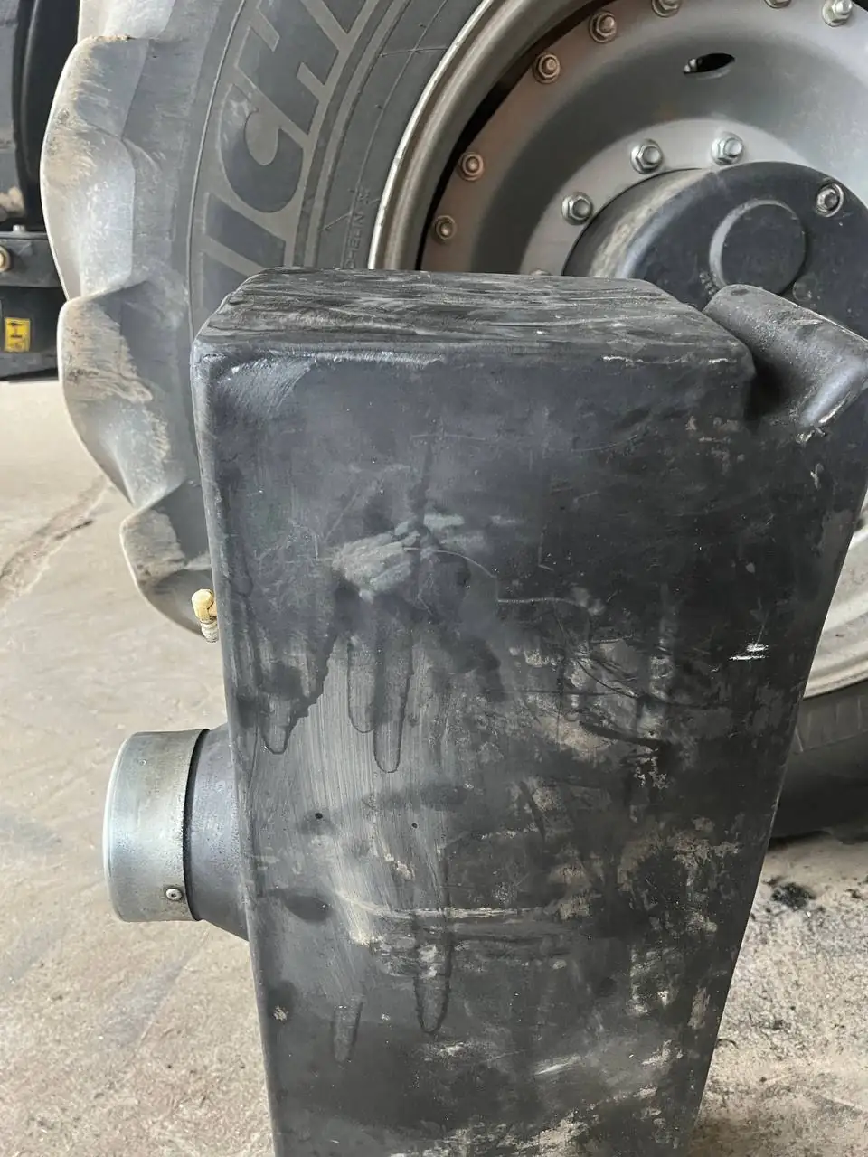 Foto 4 der Reparatur — Tank-Reparatur (2)