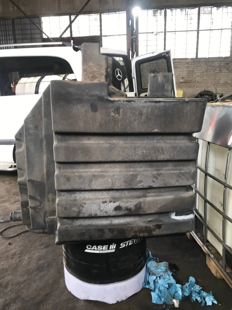 Foto 3 der Reparatur — Kraftstofftank-Reparatur Case 340 (3)