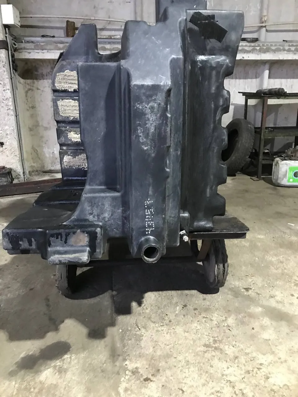 Foto 1 der Reparatur — Kraftstofftank-Reparatur Case 340 (4)