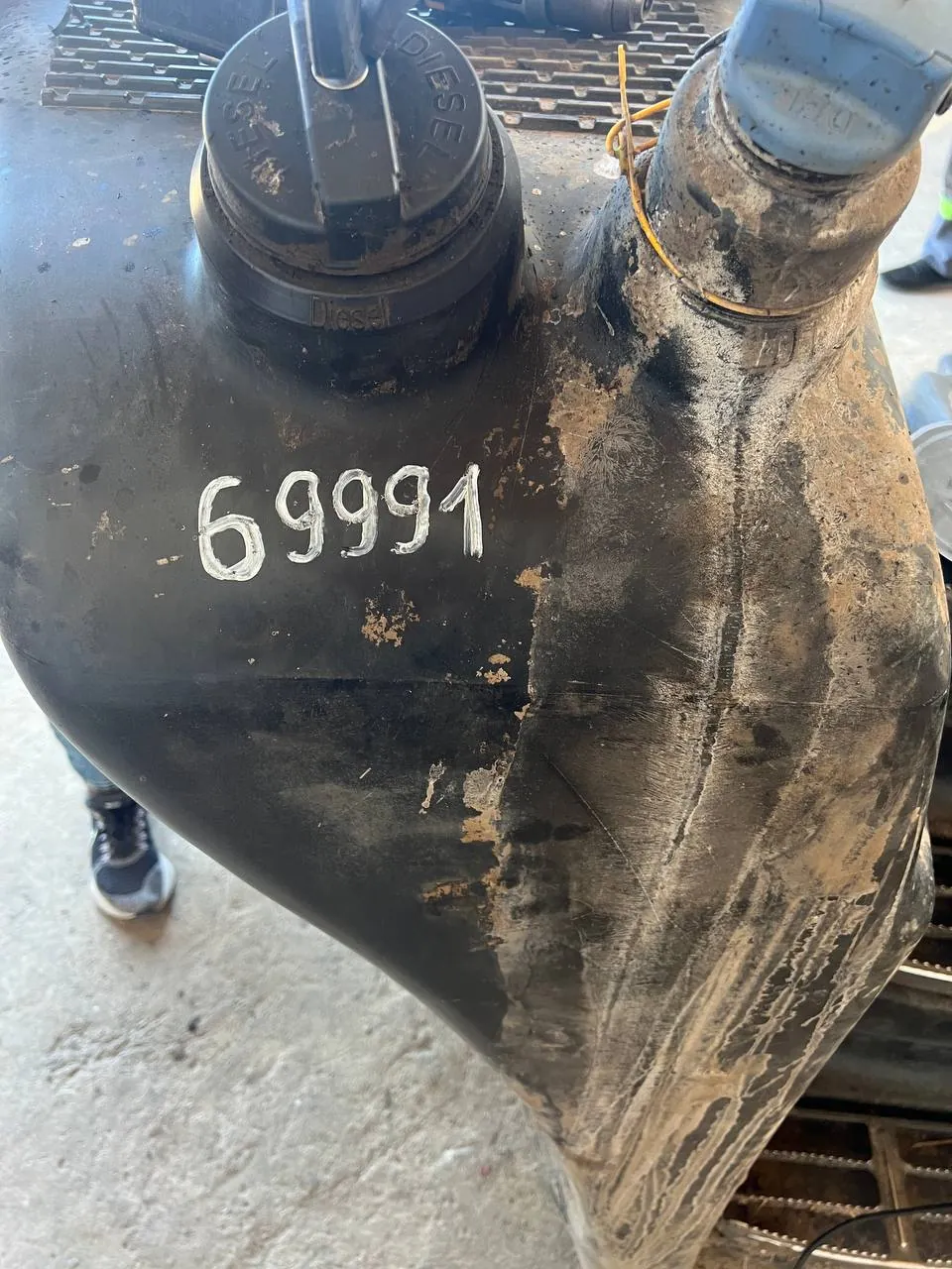 Foto 1 der Reparatur — Kraftstofftank-Reparatur Fendt (2)