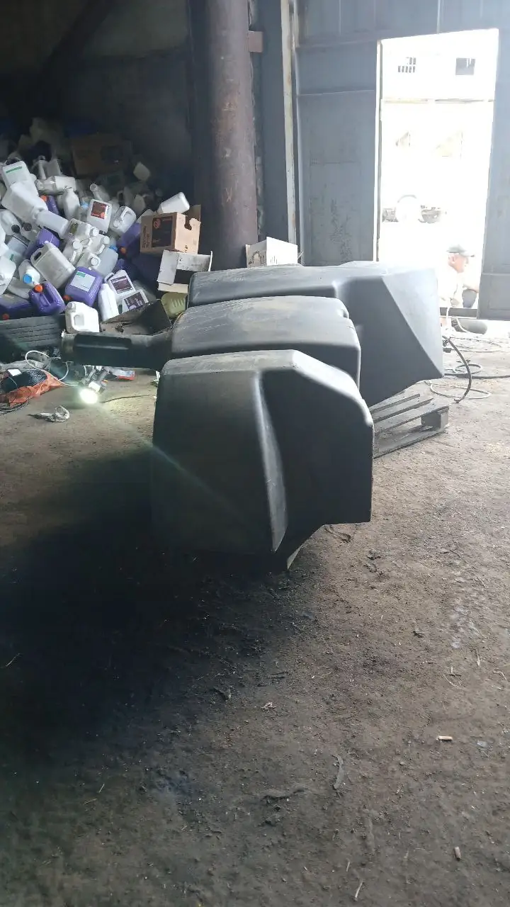 Foto 4 der Reparatur — Kraftstofftank-Reparatur New Holland CX 8/80