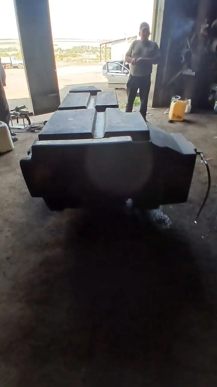 Foto 13 der Reparatur — Kraftstofftank-Reparatur New Holland CX 8/80