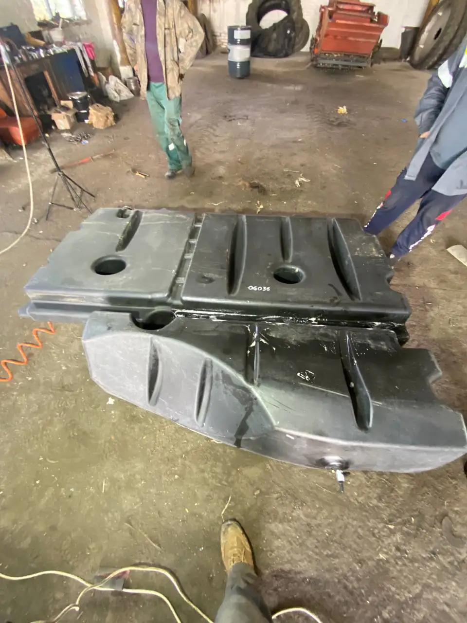 Foto 2 der Reparatur — Kraftstofftank-Reparatur Claas Lexion 750