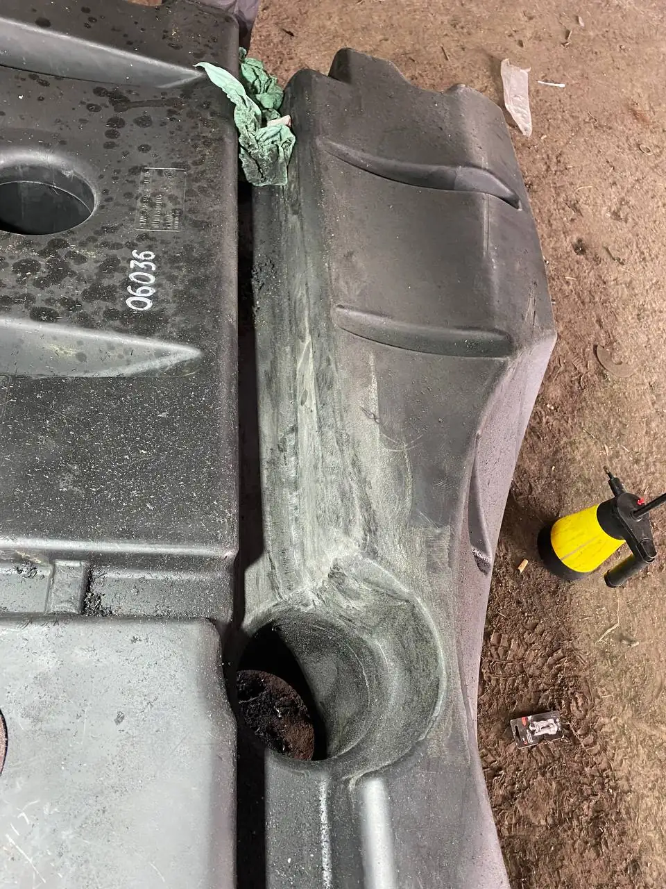 Foto 8 der Reparatur — Kraftstofftank-Reparatur Claas Lexion 750