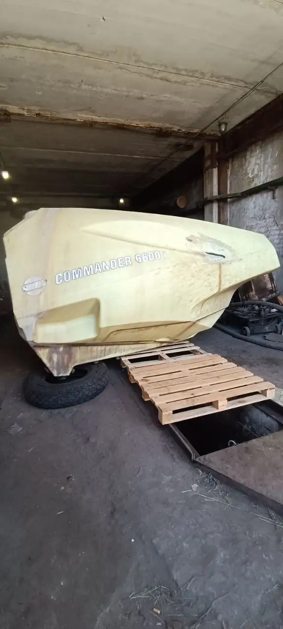 Foto 10 der Reparatur — Spritzentank-Reparatur Hardi Commander 6600 I