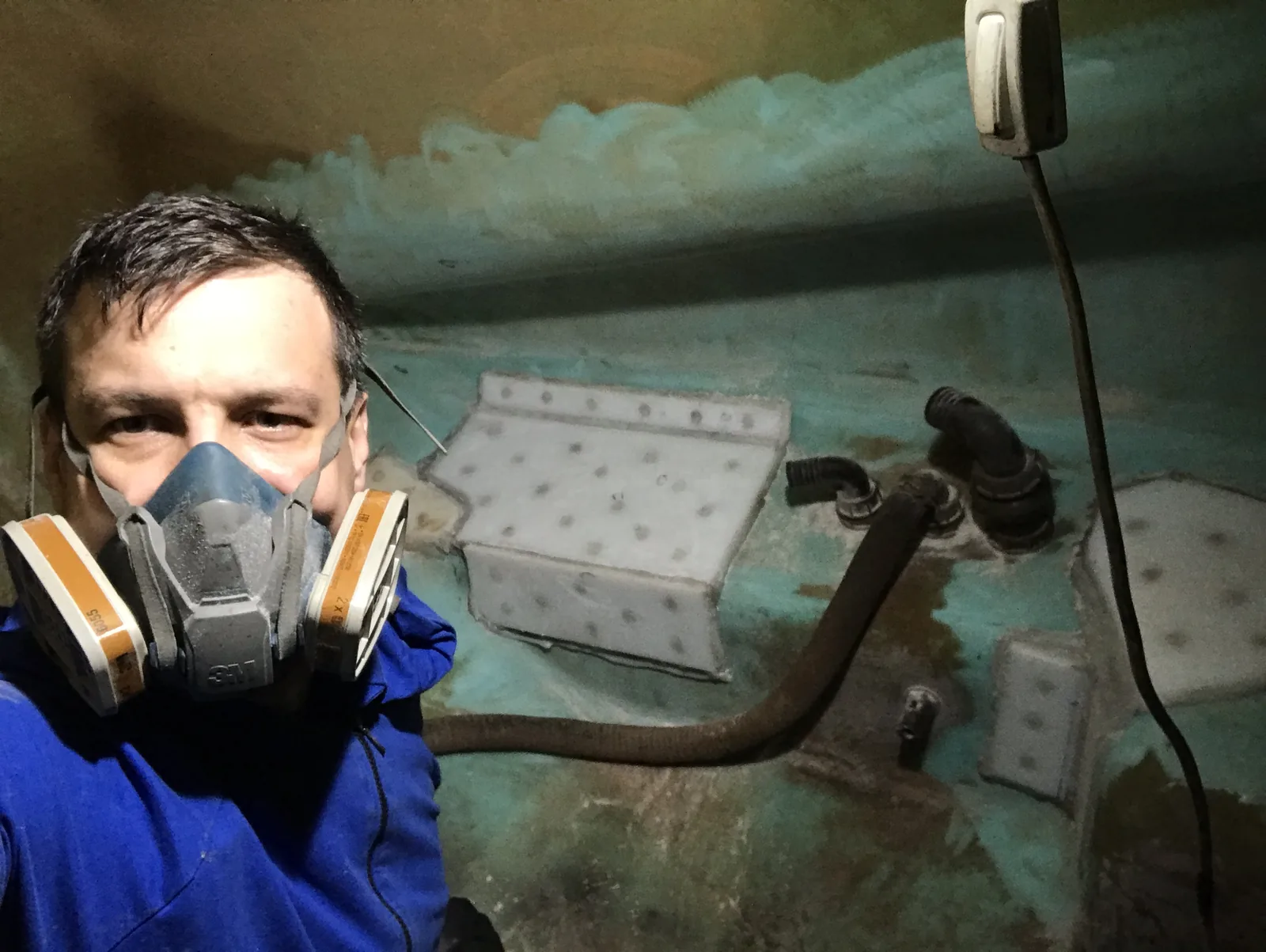 Reparatur eines gerissenen Feldspritzentanks