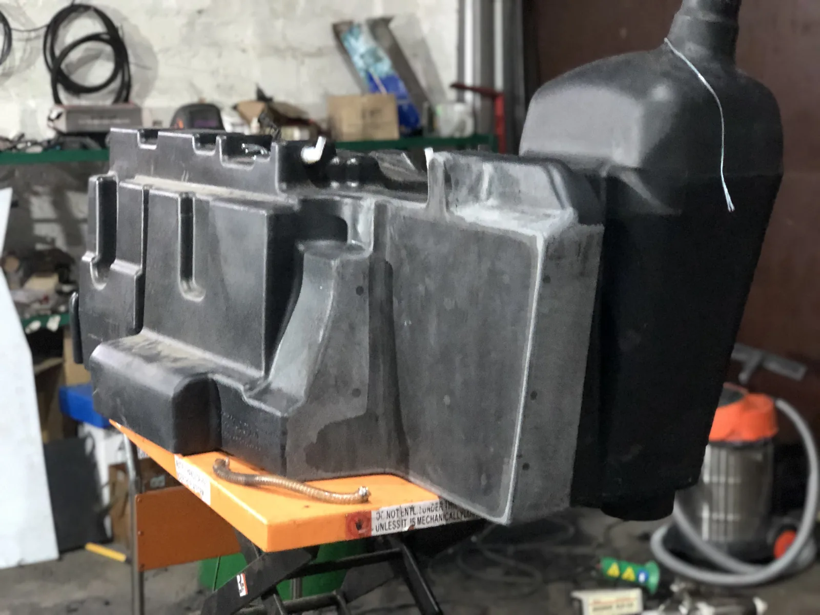 Umbau des Kraftstofftanks John Deere für den Frontlader